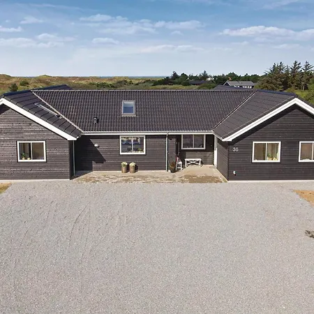 8 Bedroom Awesome In 別荘 *