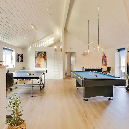 別荘 8 Bedroom Awesome In ティステズ